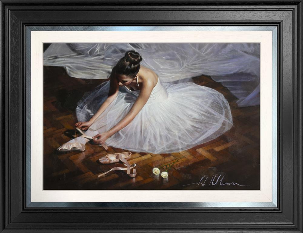 Graceful Repose (White Flower Series) - Rob Hefferan - Watergate Contemporary